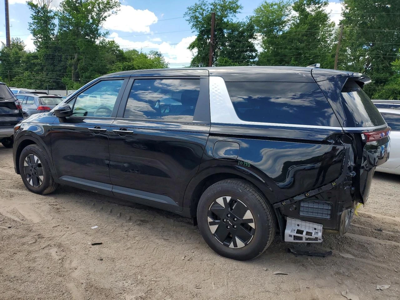 Kia Carnival 1.6l Lxs, снимка 2 - Автомобили и джипове - 55573431