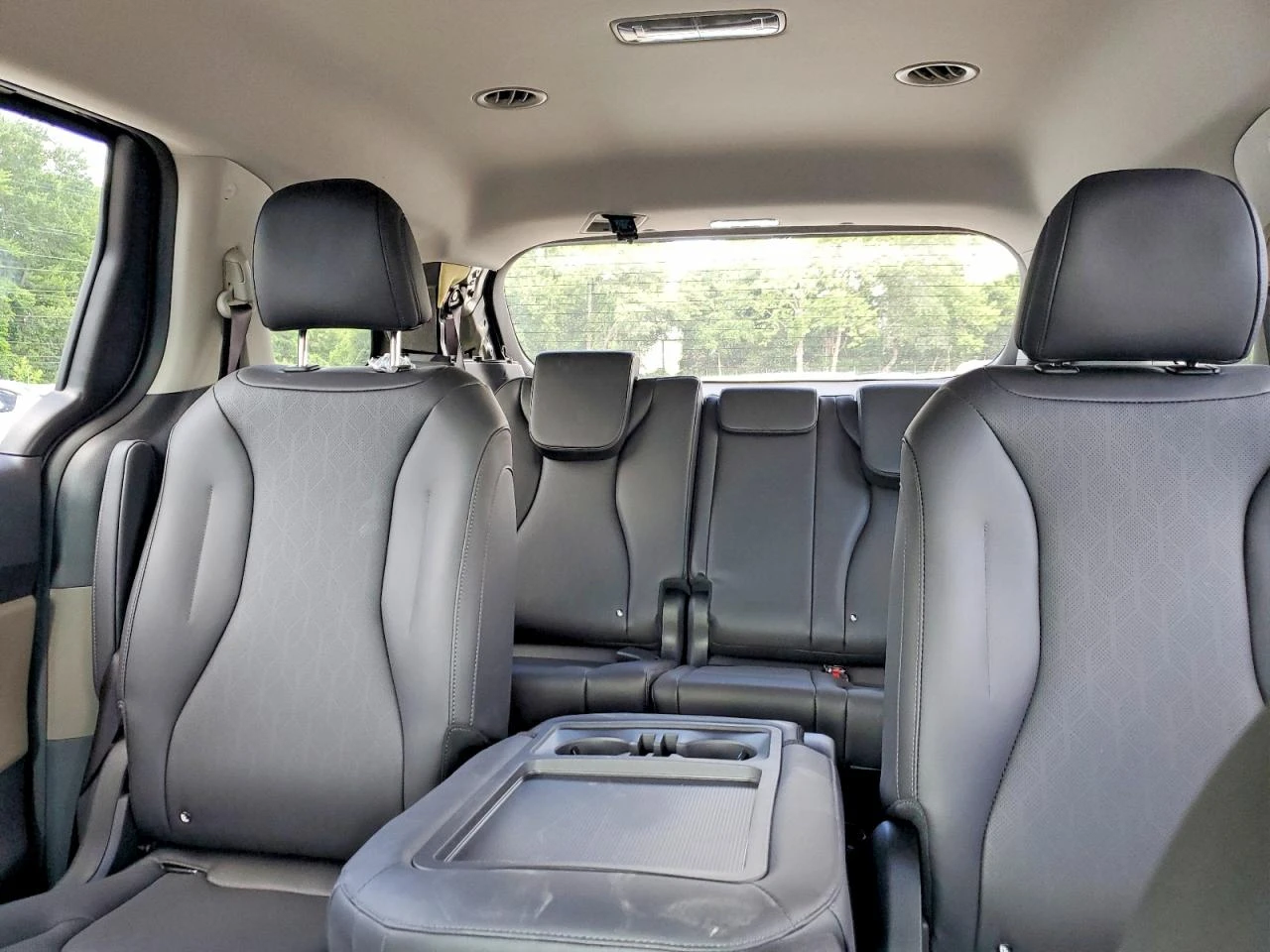 Kia Carnival 1.6l Lxs, снимка 10 - Автомобили и джипове - 55573431