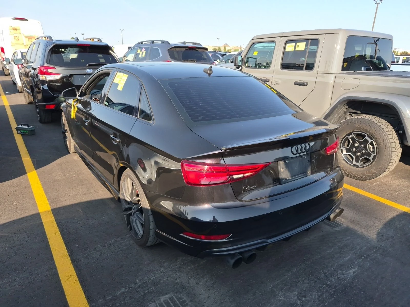 Audi S3 * PRESTIGE * CARFAX * БЕЗ ПЪРВОНАЧАЛНА ВНОСКА, снимка 4 - Автомобили и джипове - 55688036