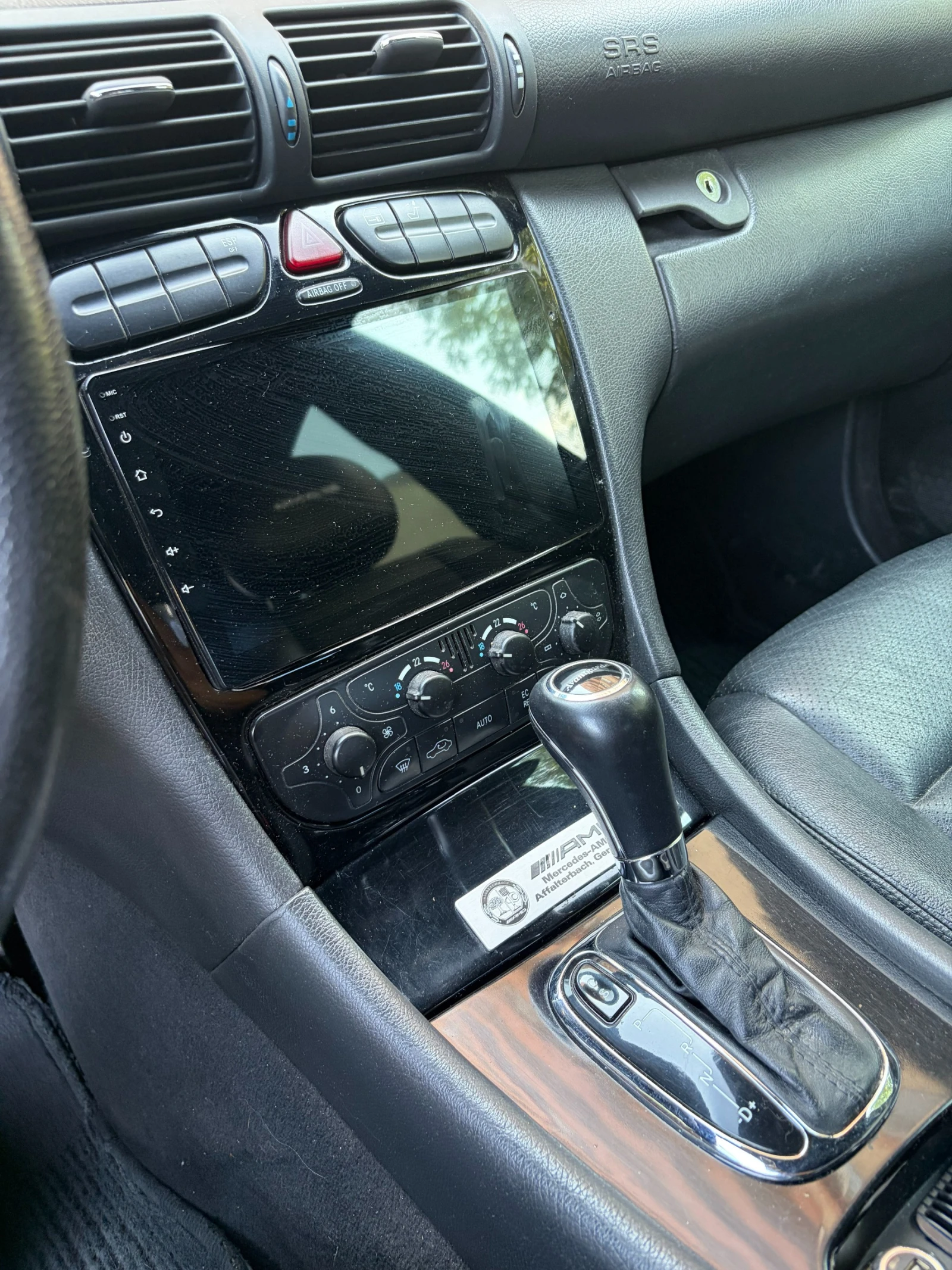 Mercedes-Benz C 180 2.0, снимка 9 - Автомобили и джипове - 56159360