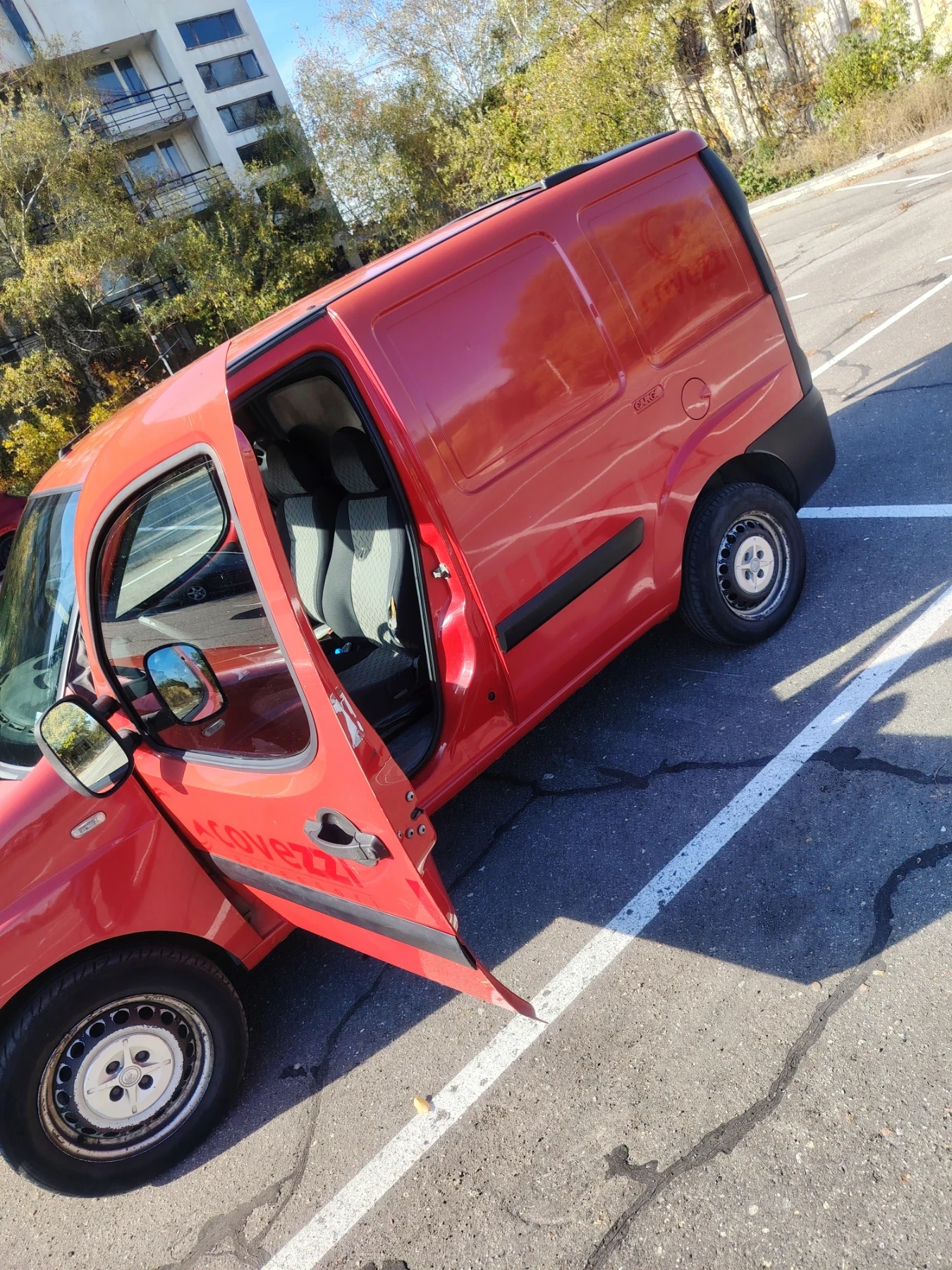 Fiat Doblo 1.3multijet , снимка 5 - Автомобили и джипове - 56579953