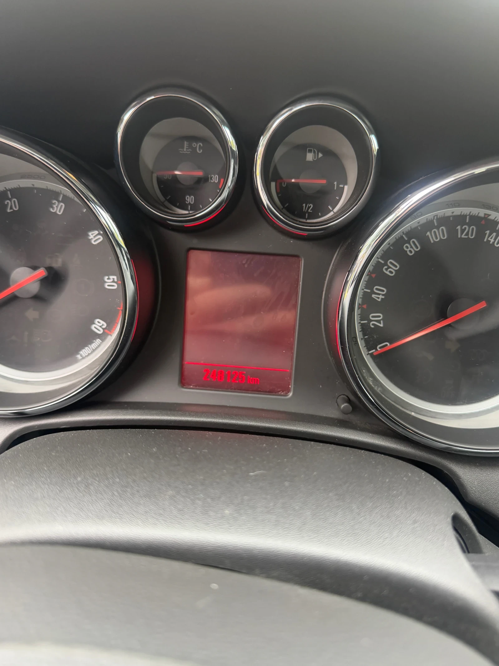 Opel Astra 1.6 дизел , снимка 8 - Автомобили и джипове - 56610196