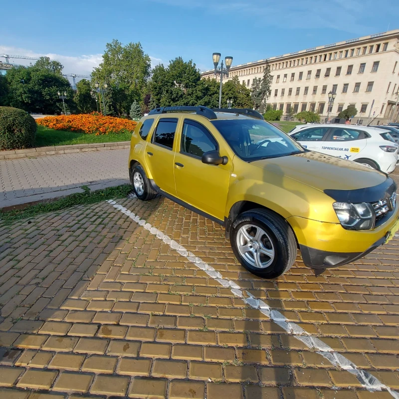 Dacia Duster, снимка 1 - Автомобили и джипове - 46950385