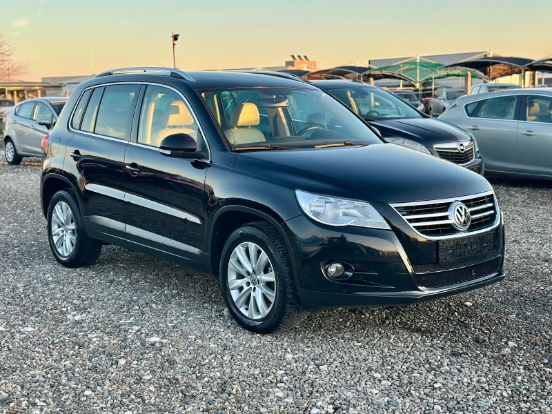 VW Tiguan 2.0TDi 4x4 АВТОМАТ КОЖА НАВИГАЦИЯ, снимка 3 - Автомобили и джипове - 52907666