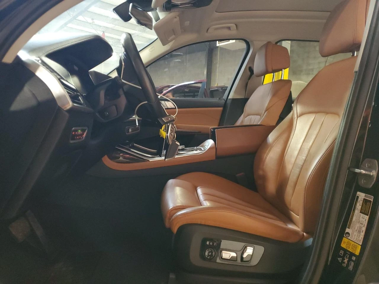 BMW X7 XDRIVE50I/LASER/ПАНО/AMBI/HEAD UP/HARMAN/ - изображение 7