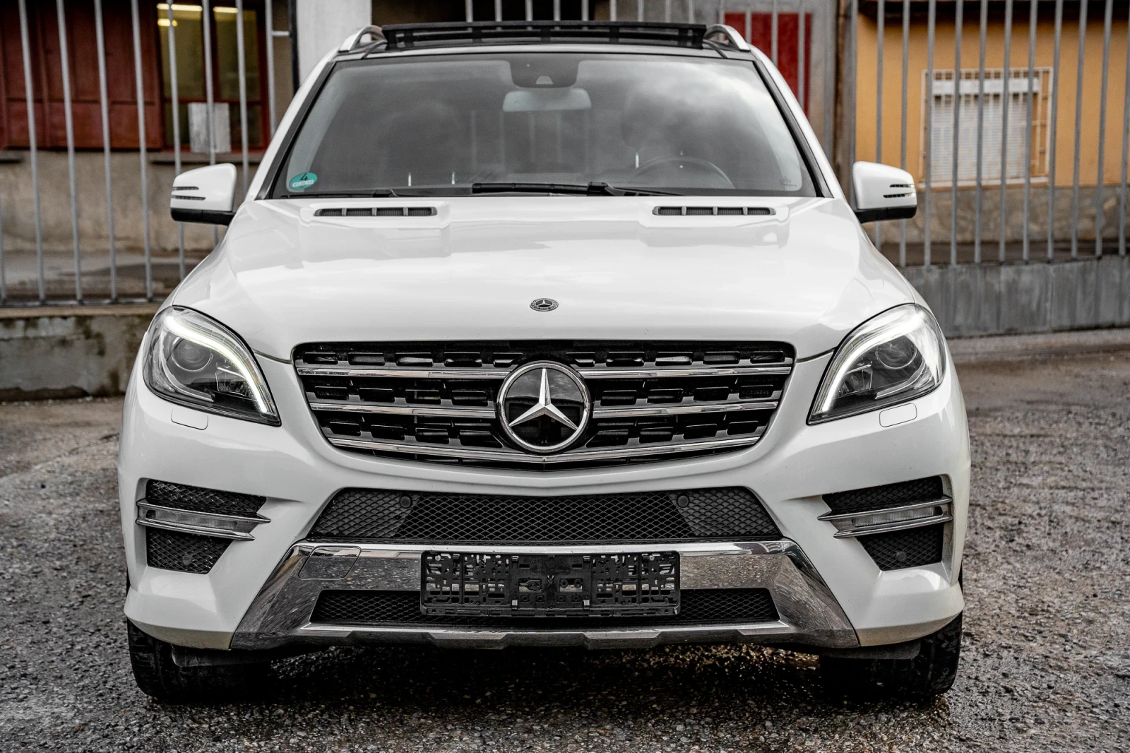 Mercedes-Benz ML 350 CDI-AMG LINE-ПАНОРАМА-ПОДГРЕВ-ANDROID-FULL LED-TOP - изображение 2
