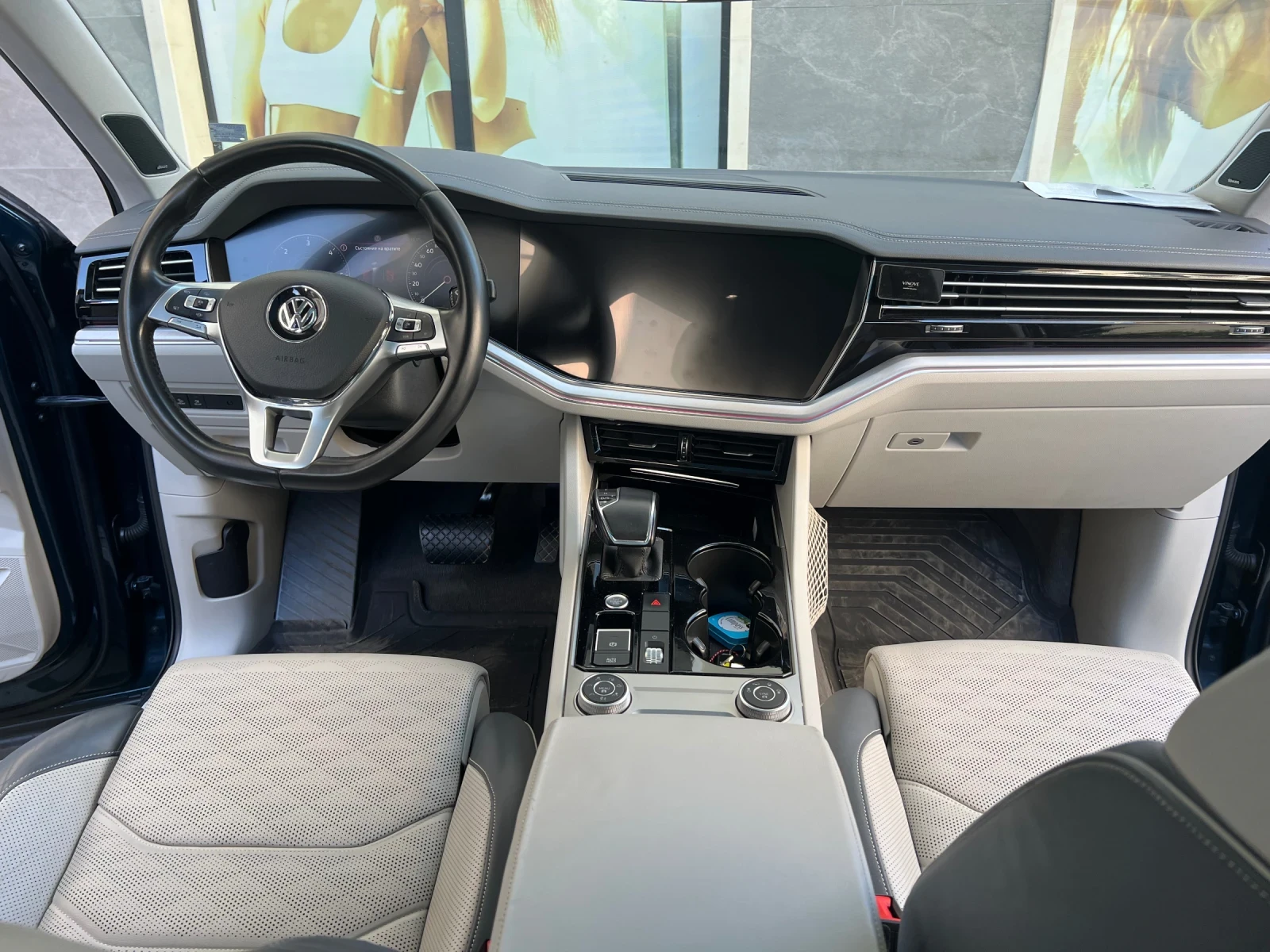 VW Touareg, снимка 15 - Автомобили и джипове - 53825666