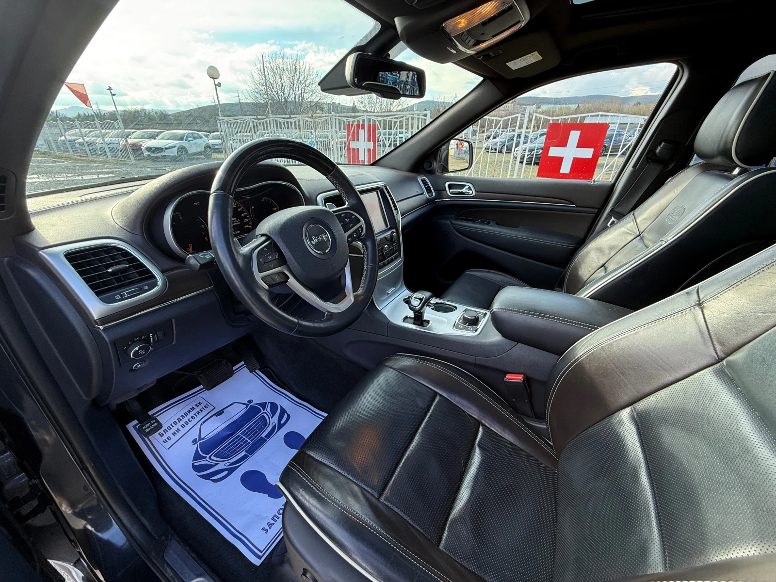 Jeep Grand cherokee 3.0 OVERLAND FULL ШВЕЙЦАРИЯ, снимка 6 - Автомобили и джипове - 54085781