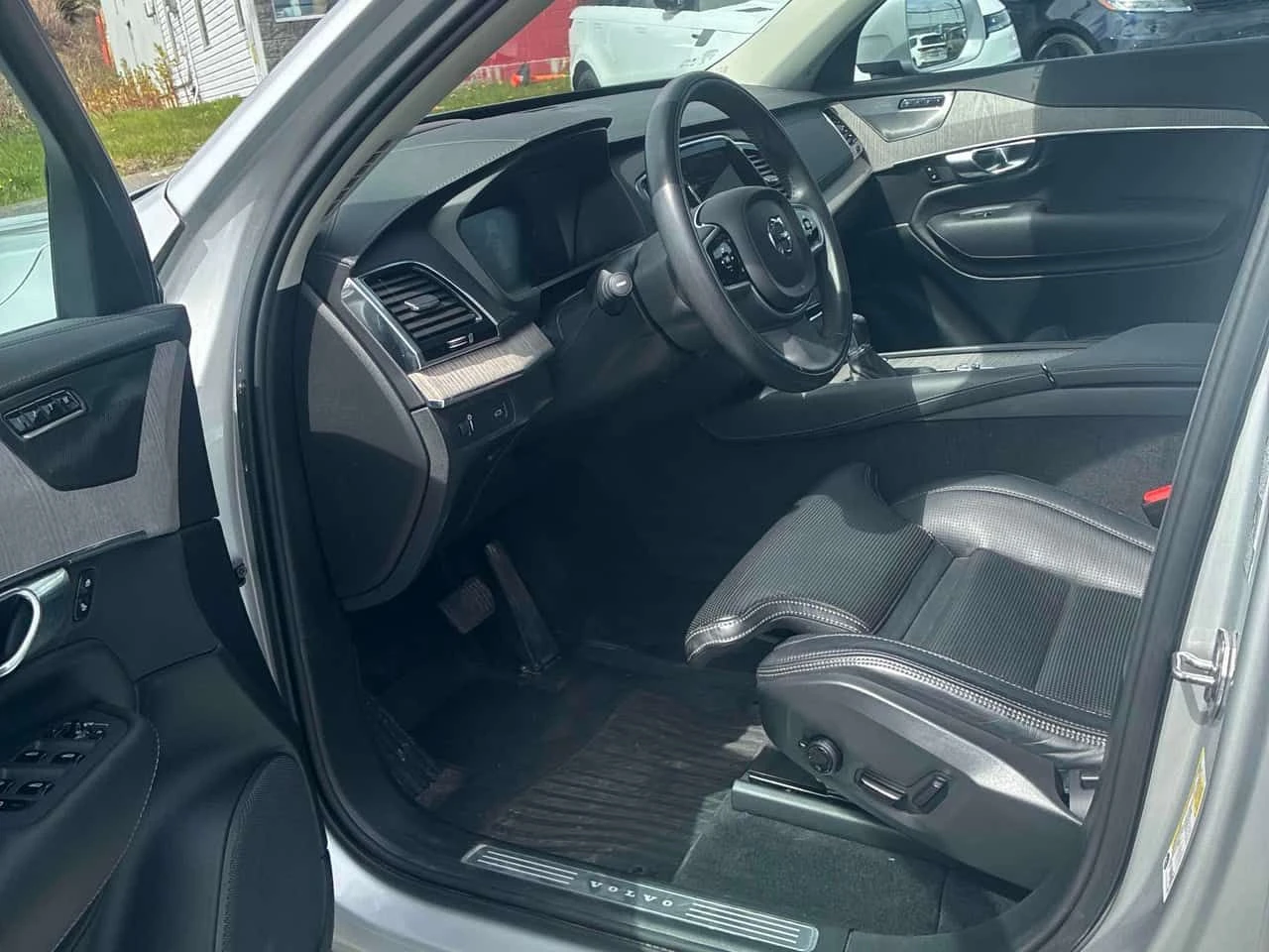 Volvo Xc90 * Inscription * ПОДГРЕВИ * ПАНО * АВТОКРЕДИТ, снимка 5 - Автомобили и джипове - 54858617