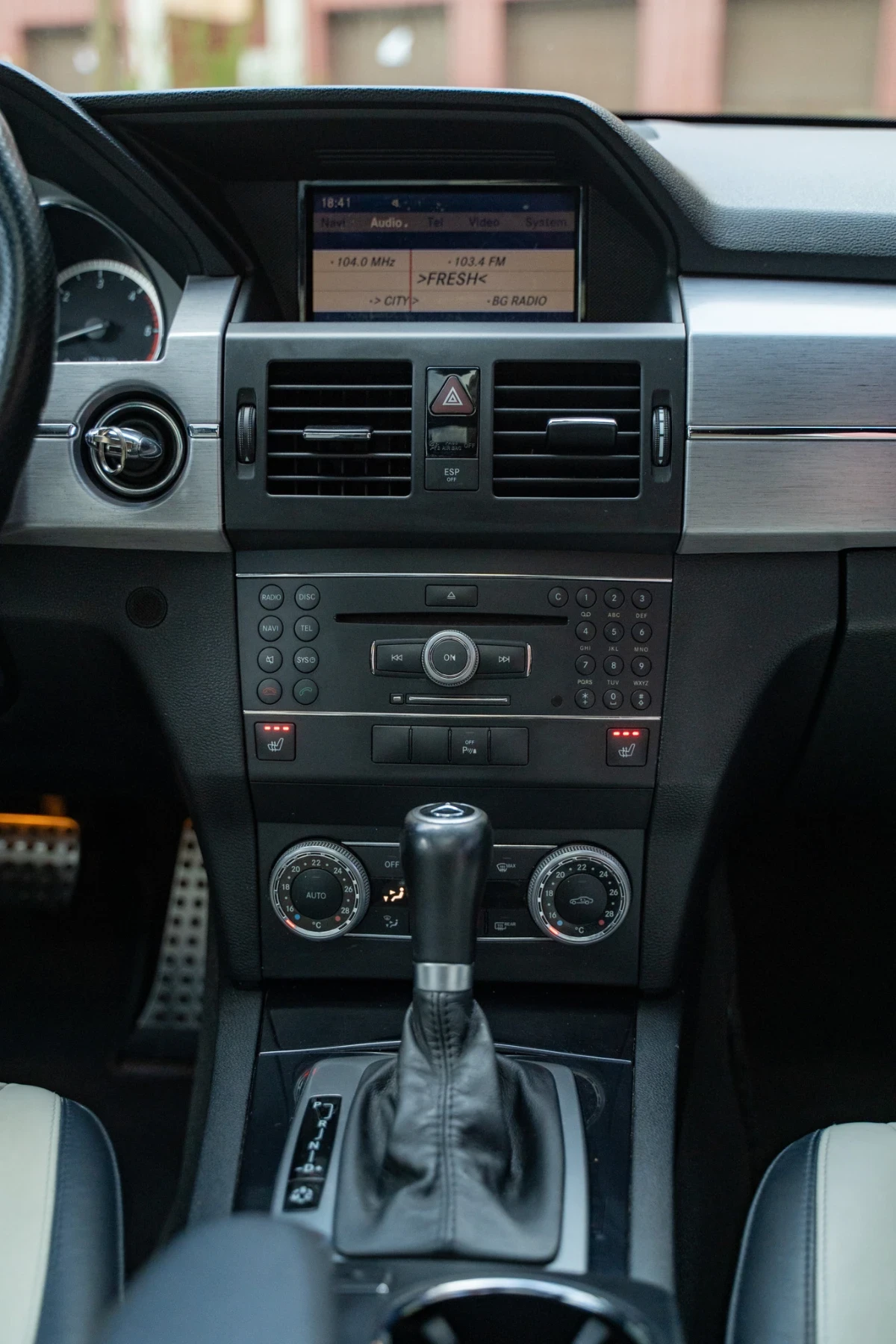 Mercedes-Benz GLK 320 CDI 4MATIC Edition 1, снимка 12 - Автомобили и джипове - 54901070