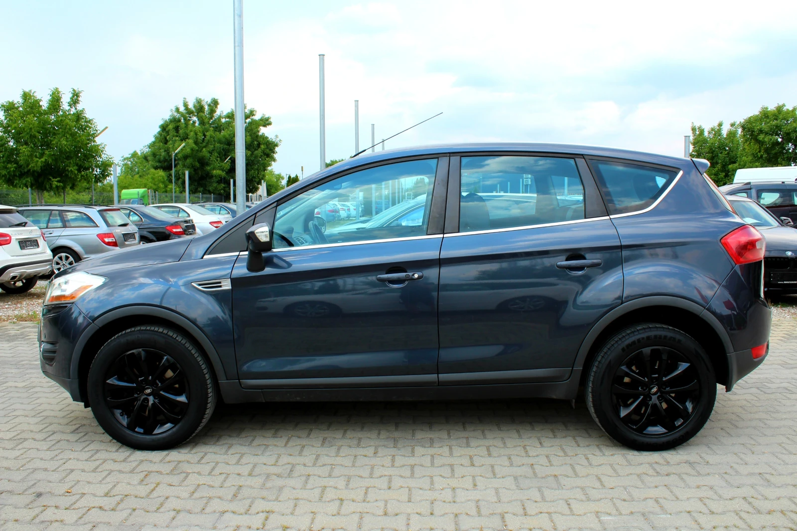 Ford Kuga TITANIUM 2.0TDCi 136кс/СОБСТВЕН ЛИЗИНГ, снимка 4 - Автомобили и джипове - 55002930