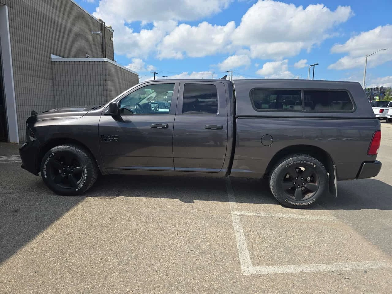 Dodge RAM 1500 * Express * АВТОКРЕДИТ БЕЗ ПЪРВОНАЧАЛНА ВНОСКА* , снимка 2 - Автомобили и джипове - 55083723