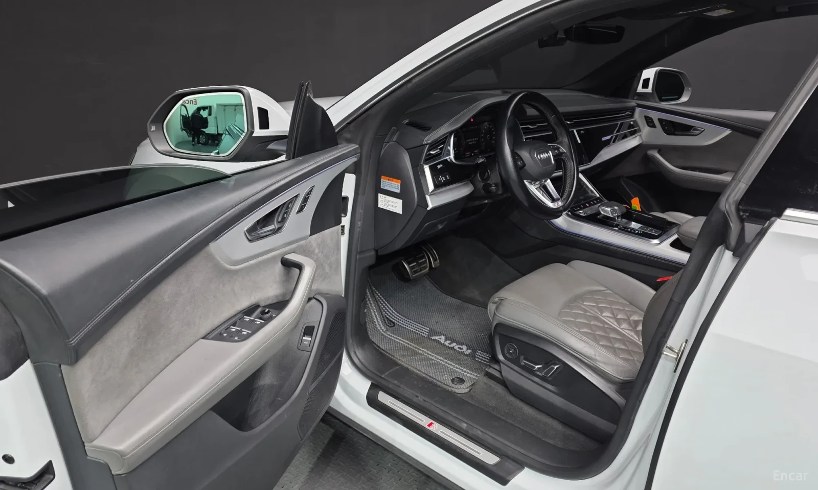 Audi Q8 50TDI* QUATTRO* TEXNOTEST* FULL* UNIKAT* , снимка 10 - Автомобили и джипове - 55202428