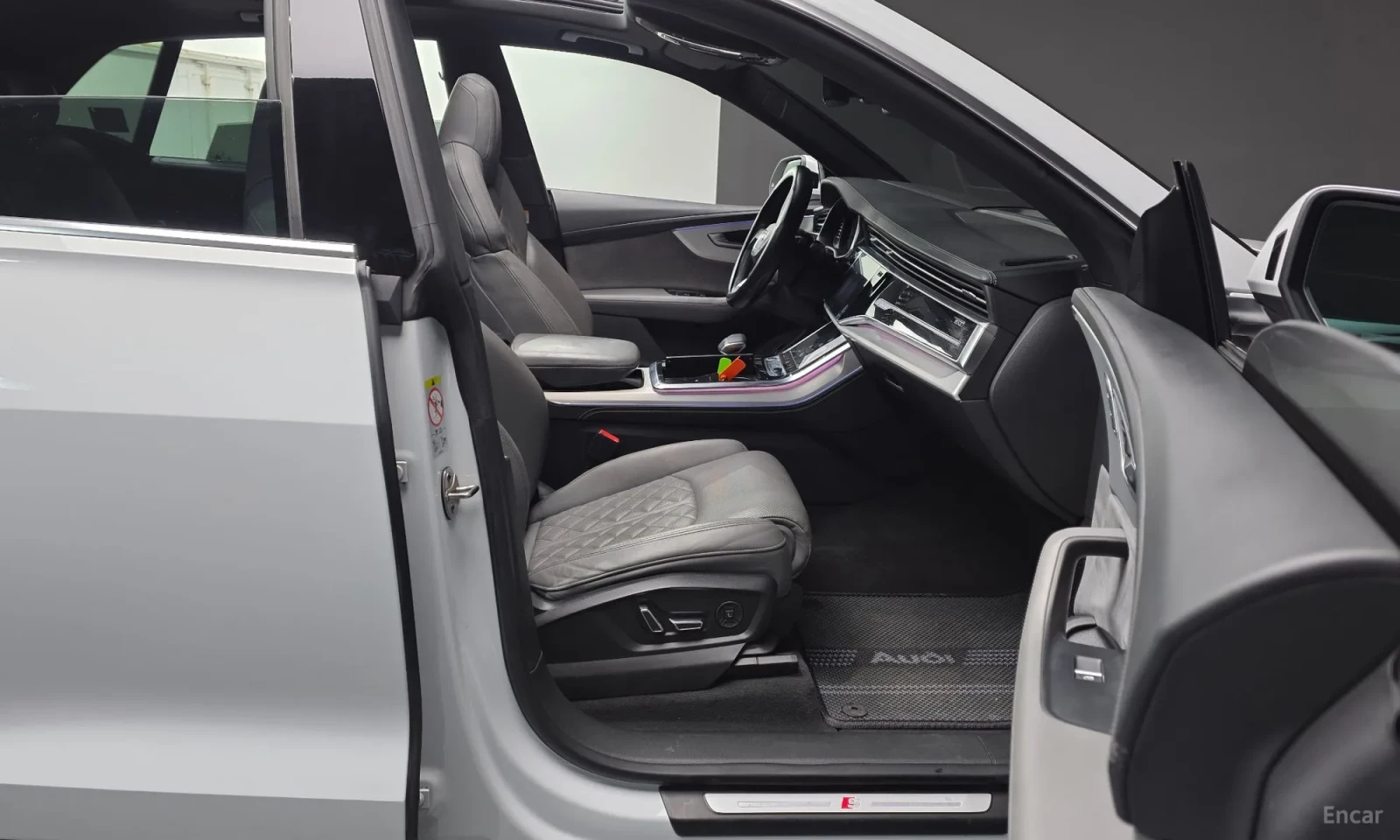 Audi Q8 50TDI* QUATTRO* TEXNOTEST* FULL* UNIKAT* , снимка 11 - Автомобили и джипове - 55202428