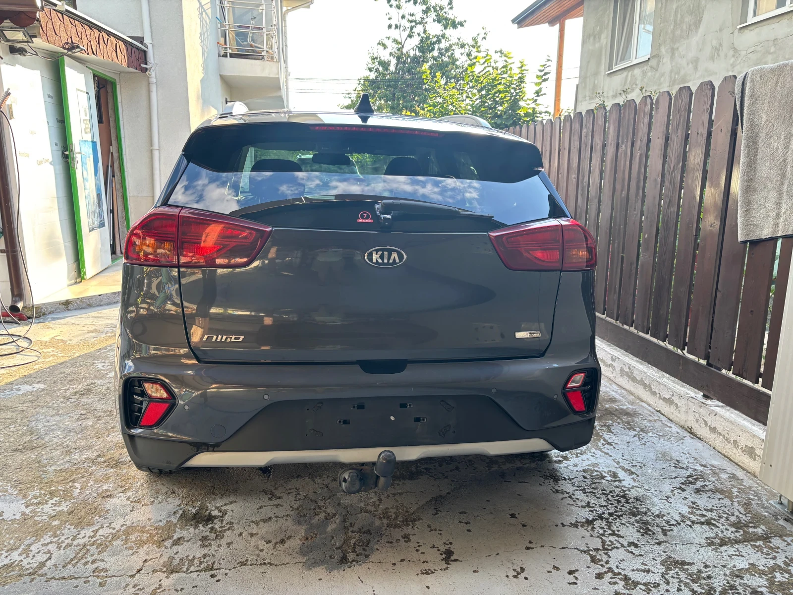 Kia Niro, снимка 9 - Автомобили и джипове - 55416743