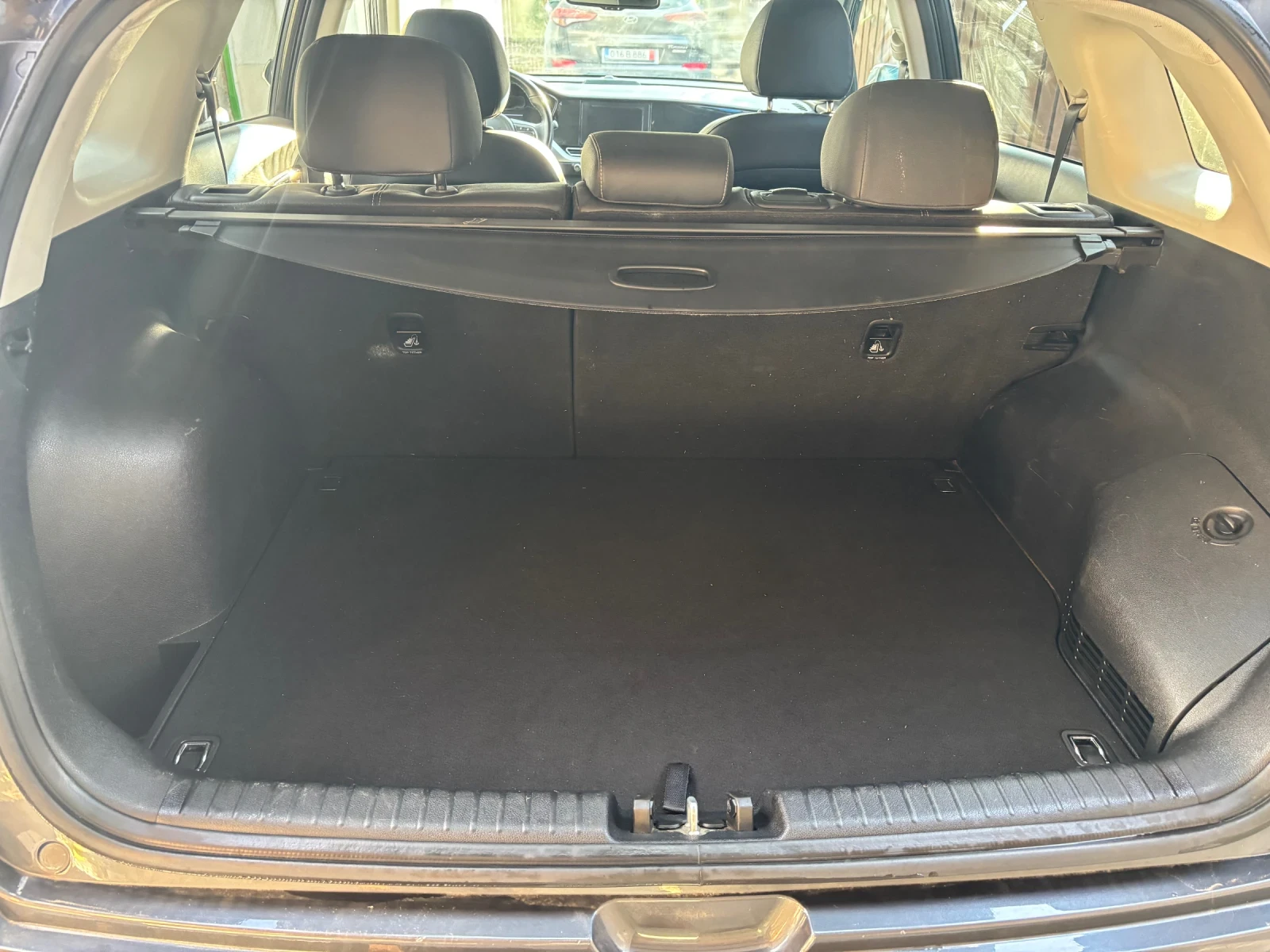 Kia Niro, снимка 8 - Автомобили и джипове - 55416743