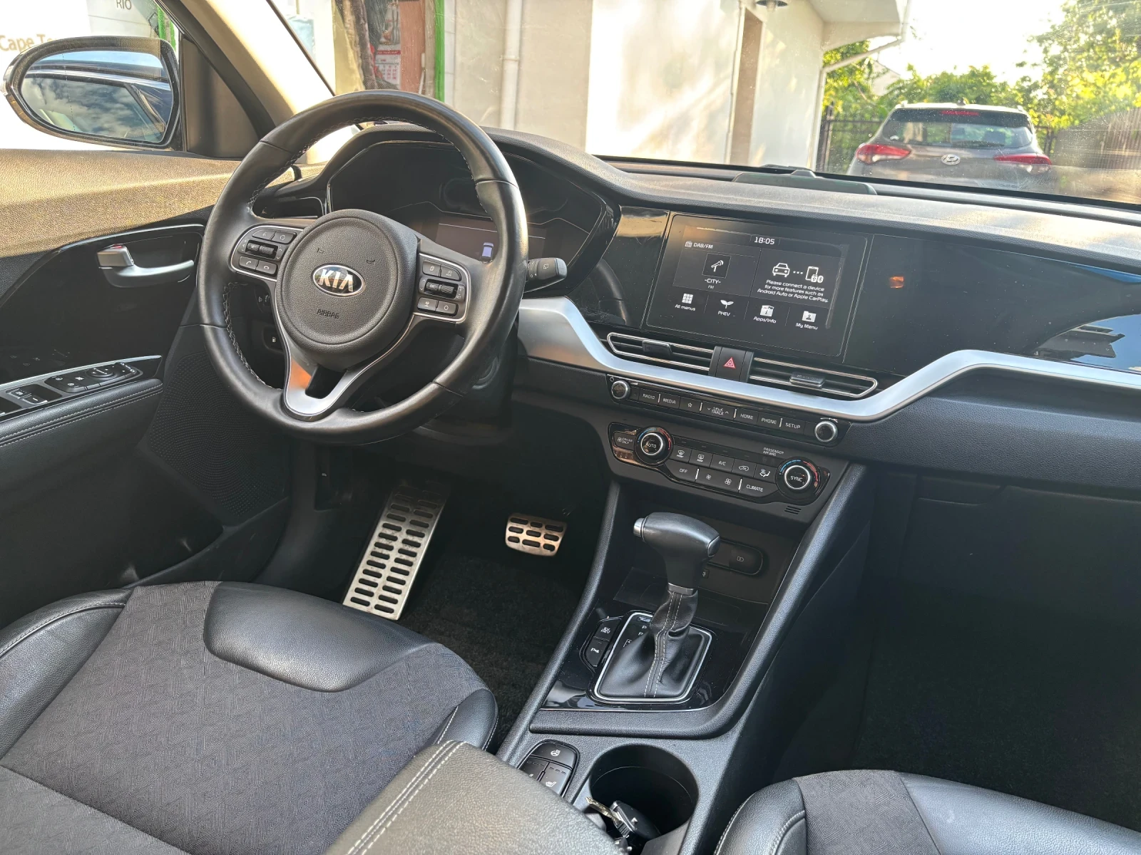 Kia Niro, снимка 5 - Автомобили и джипове - 55416743