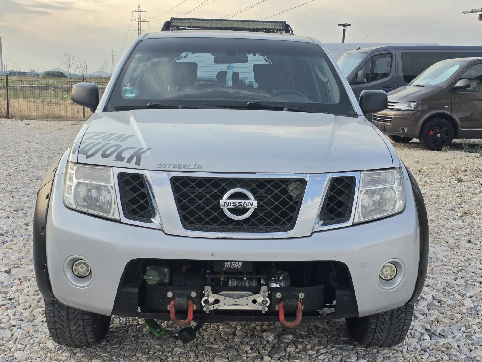 Nissan Pathfinder 2.5dci, снимка 2 - Автомобили и джипове - 55810935