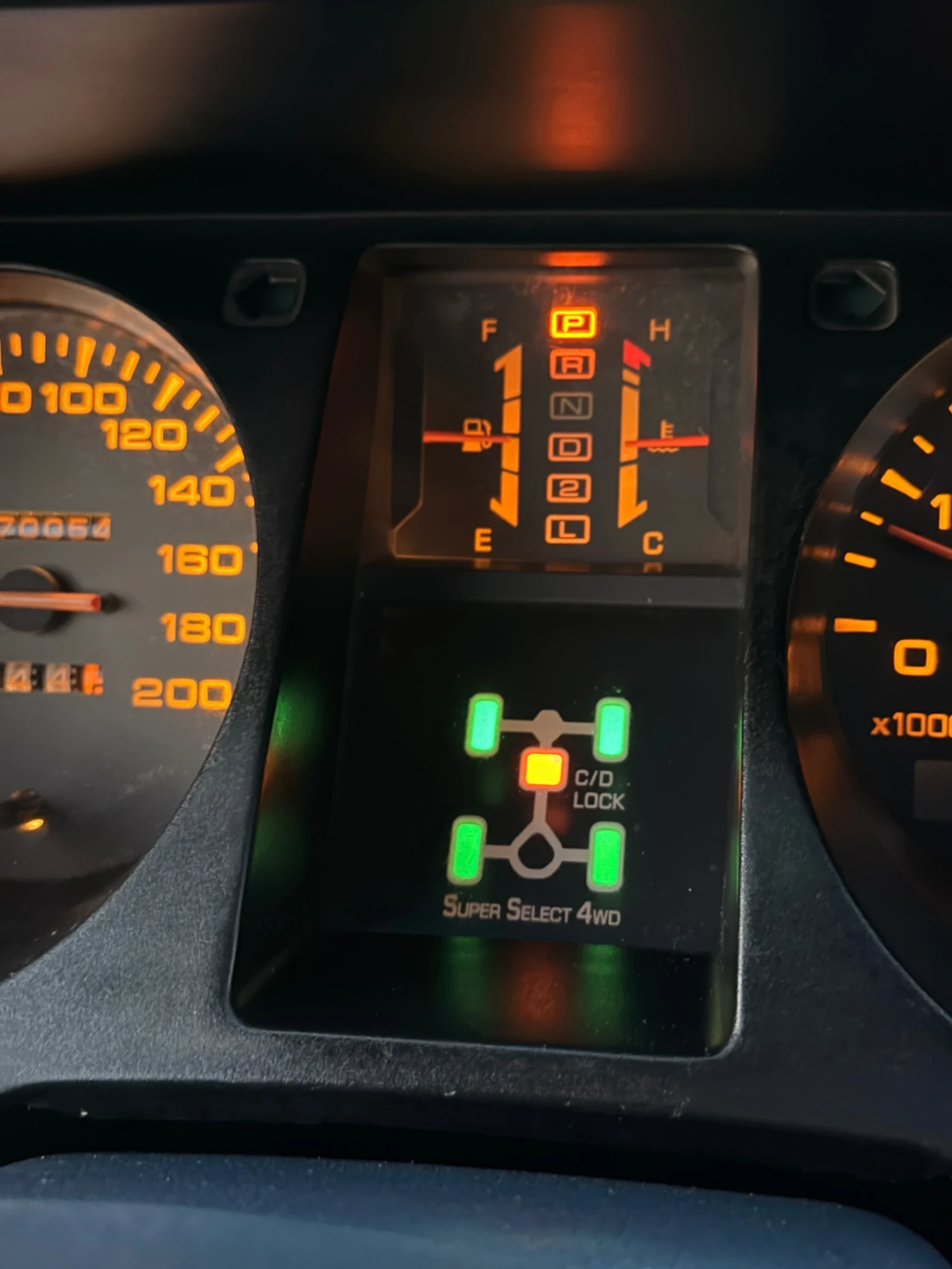 Mitsubishi Pajero Mitsubishi Padjero II 2.5 Super Select с климатик, снимка 11 - Автомобили и джипове - 55904875