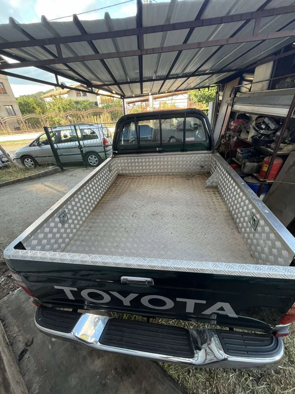 Toyota Hilux 2.5D4D, снимка 10 - Автомобили и джипове - 56085672