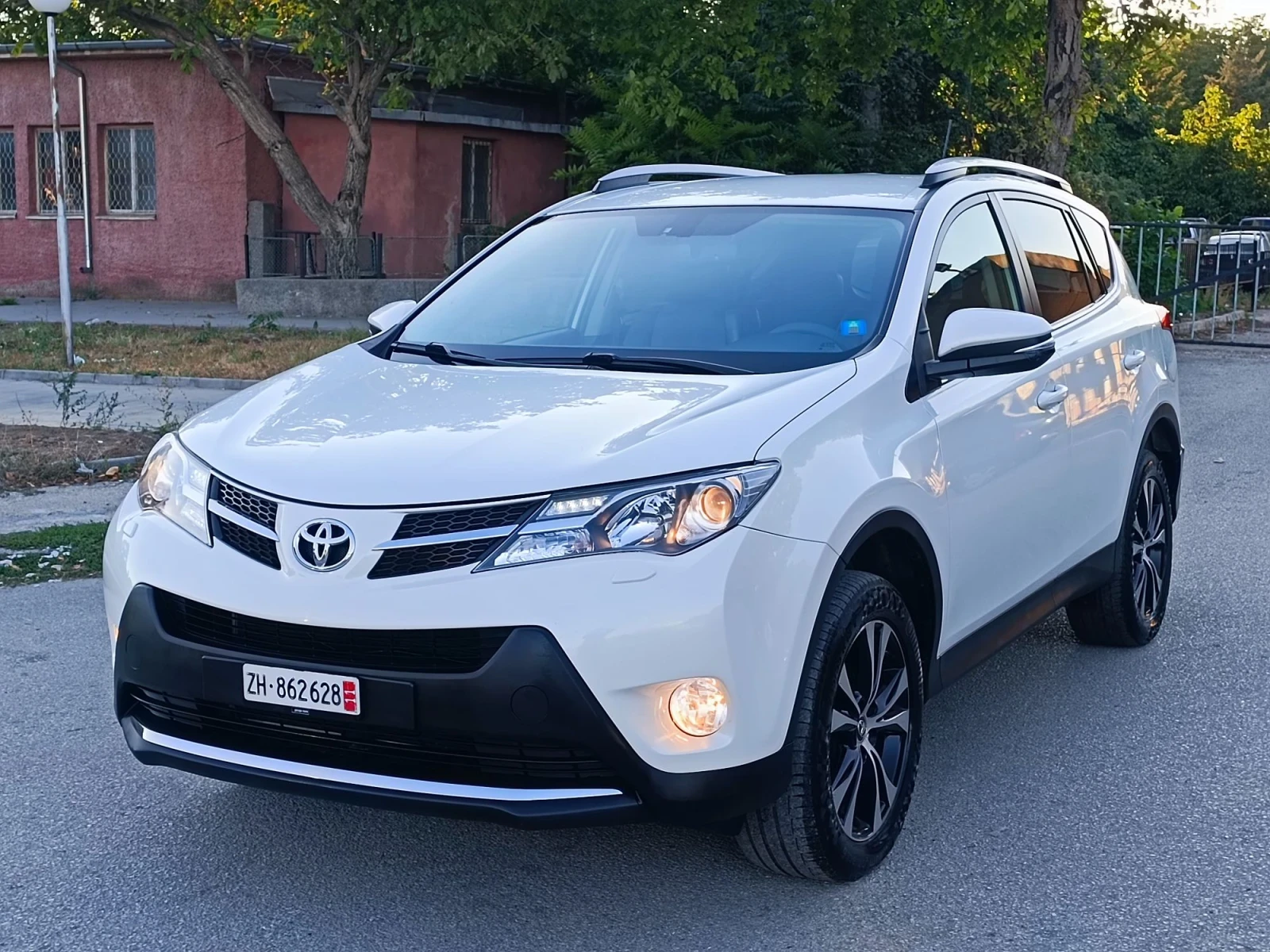 Toyota Rav4 2.0i-151кс-ШВЕЙЦАРИЯ-АВТОМАТ-4Х4-KEYLESS-NAVI, снимка 7 - Автомобили и джипове - 56121332