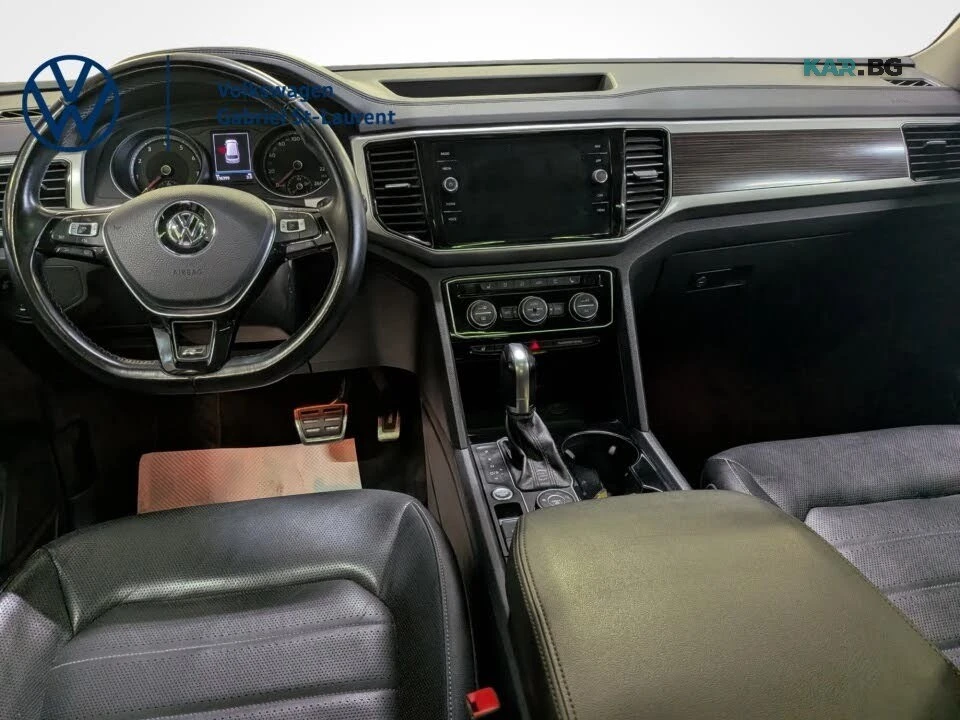VW Atlas R line* * 4motion* * Blind spot* * Distronic* * Ca, снимка 12 - Автомобили и джипове - 56742393
