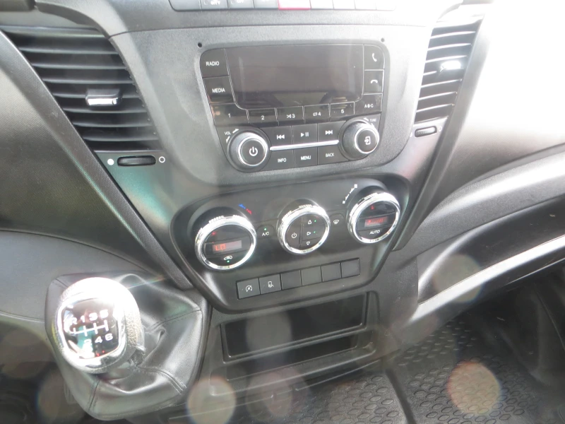 Iveco Daily 35C16 ФУРГОН С ПАДАЩ БОРД, снимка 9 - Бусове и автобуси - 51192701