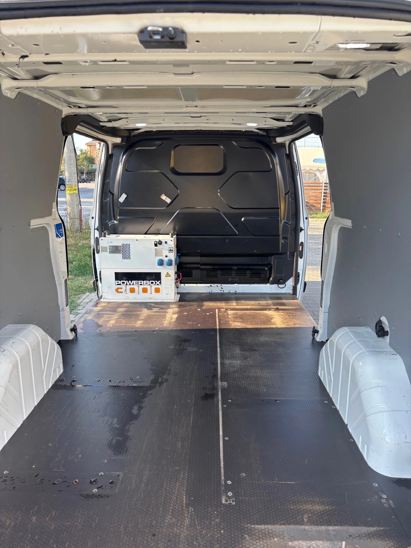 Ford Transit Custom Инвертор-3Kw-186000км - изображение 6