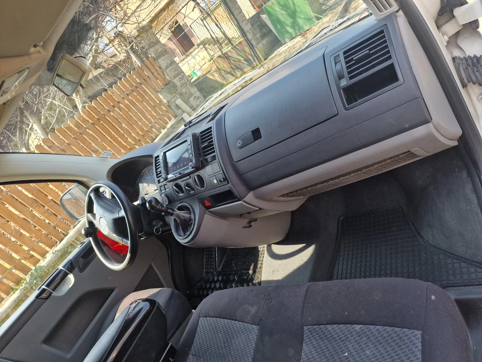 VW T5, снимка 8 - Бусове и автобуси - 53738922