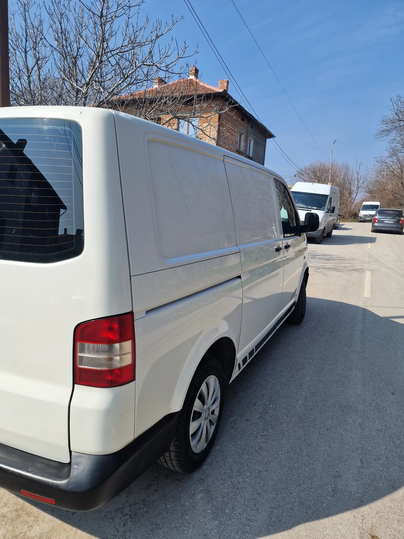 VW T5, снимка 15 - Бусове и автобуси - 53738922