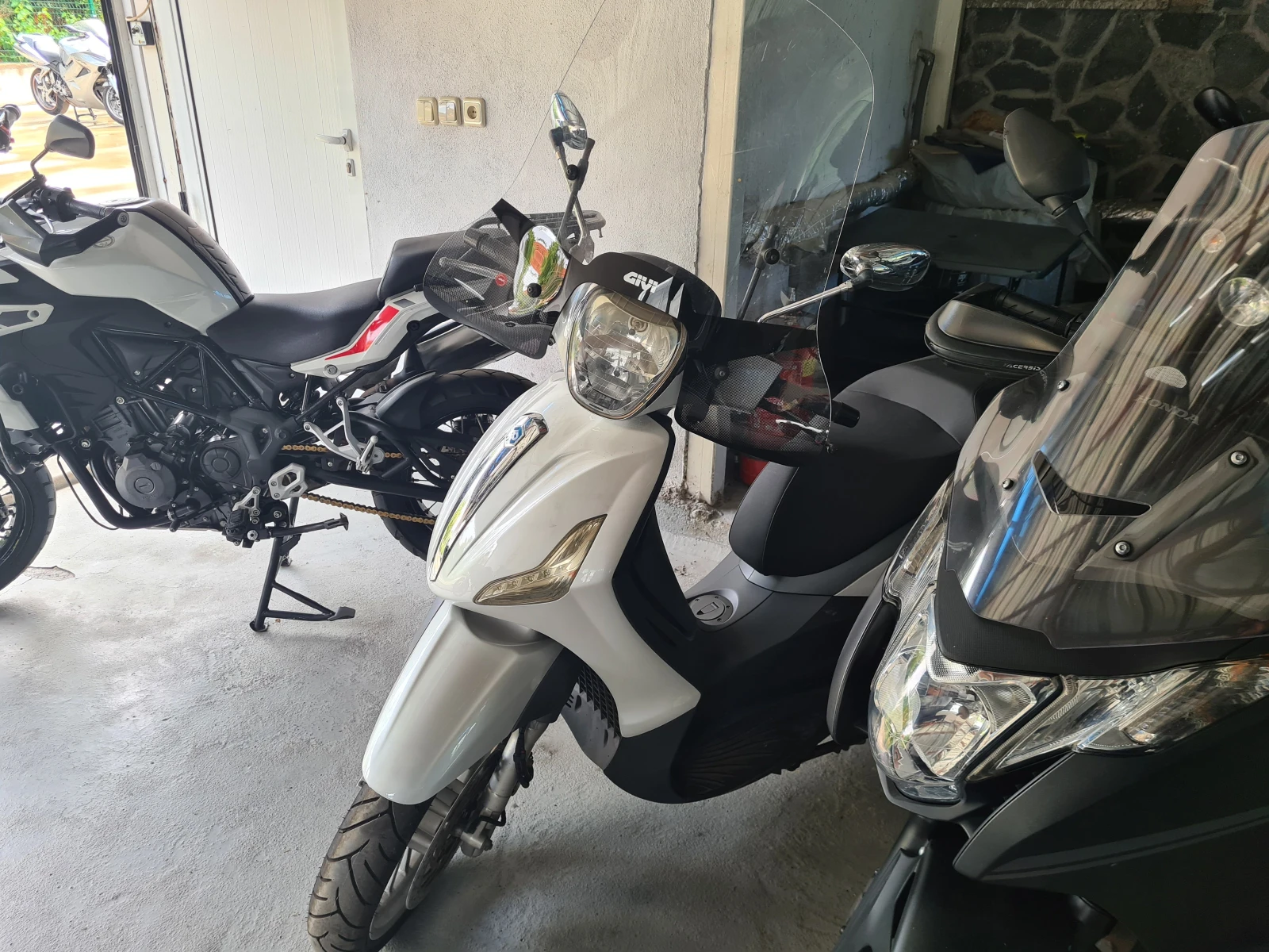 Piaggio Beverly 300ie  ABS - изображение 2