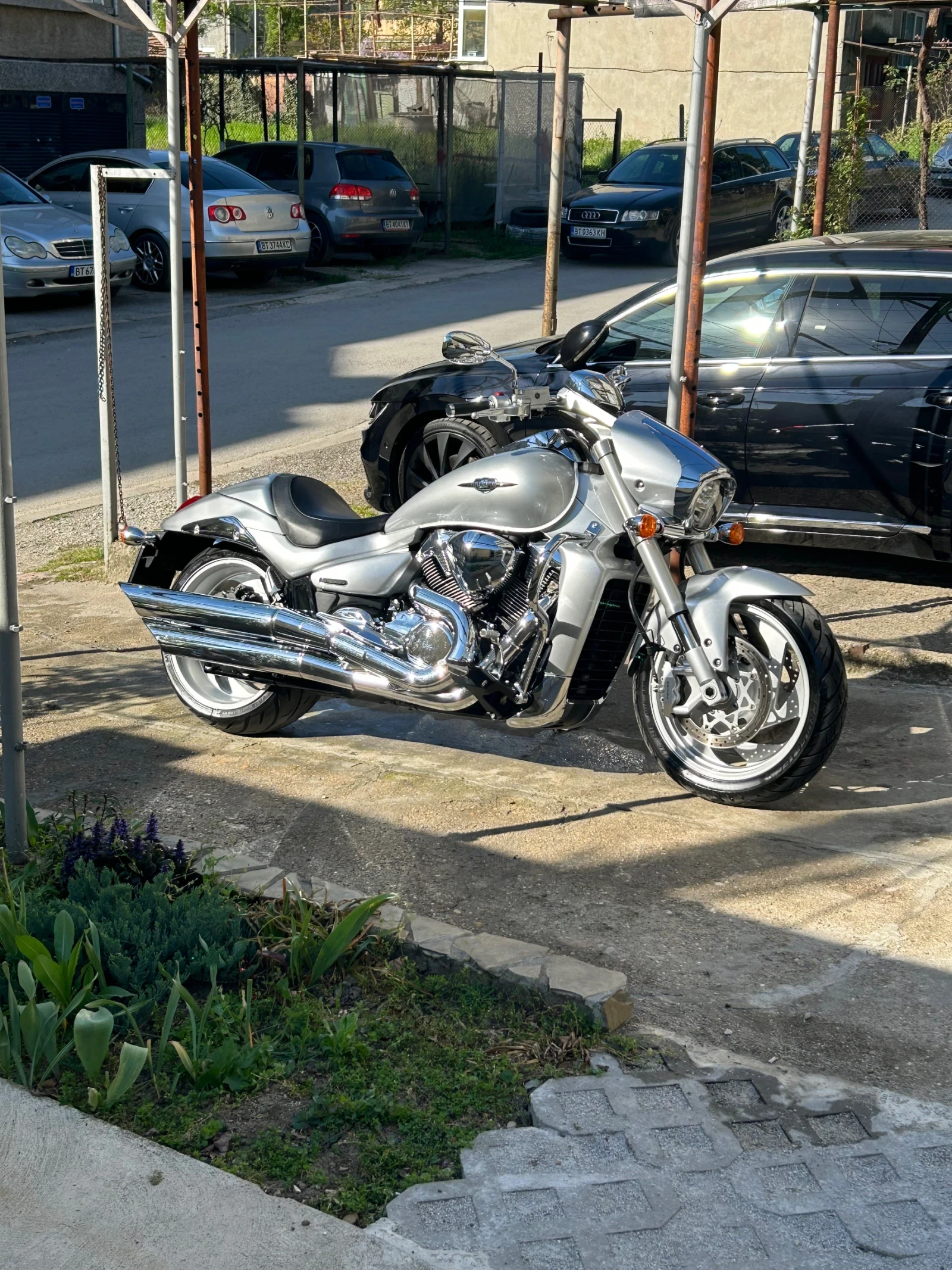 Suzuki Intruder M109R