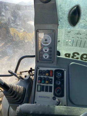 Багер Komatsu WB93 r5, снимка 5