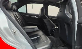 Mercedes-Benz C 63 AMG, снимка 16