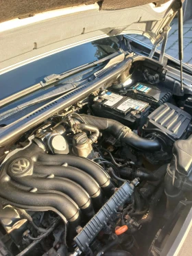 VW Touran - 2750 € / 5378.53 лв. - 95291360 6