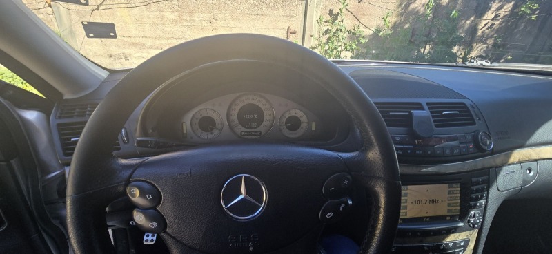 Mercedes-Benz E 500 W211, снимка 11 - Автомобили и джипове - 45715679