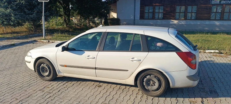 Renault Laguna 2 1, 8 16v (комби), снимка 7 - Автомобили и джипове - 47647876