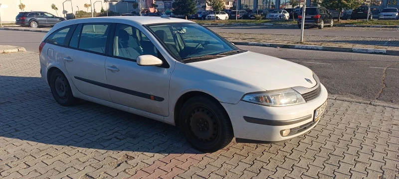 Renault Laguna 2 1, 8 16v (комби), снимка 4 - Автомобили и джипове - 47647876