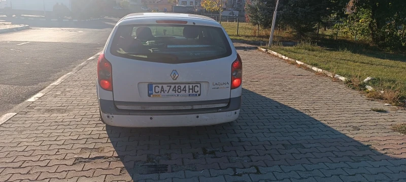 Renault Laguna 2 1, 8 16v (комби), снимка 3 - Автомобили и джипове - 47647876