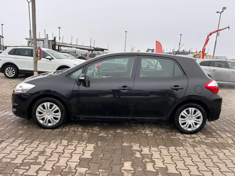 Toyota Auris 2.2D-4D NAVI EURO 5, снимка 9 - Автомобили и джипове - 48716833