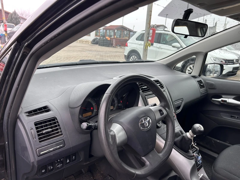 Toyota Auris 2.2D-4D NAVI EURO 5, снимка 11 - Автомобили и джипове - 48716833