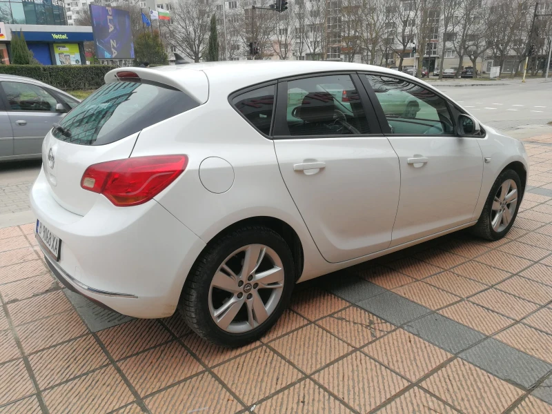 Opel Astra 1.6i, снимка 4 - Автомобили и джипове - 48916832