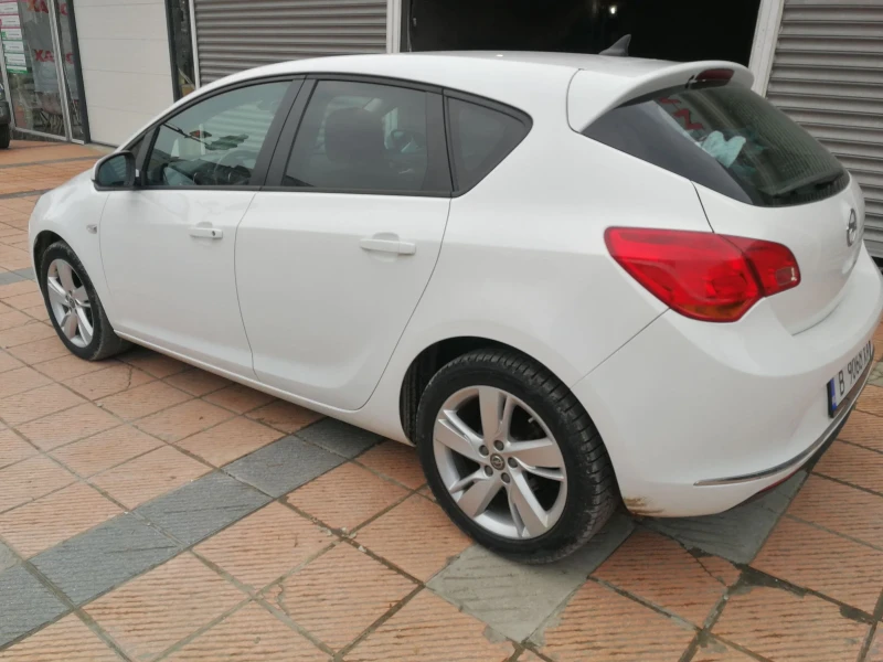 Opel Astra 1.6i, снимка 3 - Автомобили и джипове - 48916832