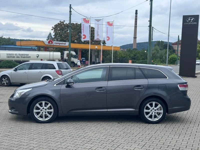 Toyota Avensis s 2.2 D Навигация/ Кожа / 150 kc, снимка 6 - Автомобили и джипове - 48923396