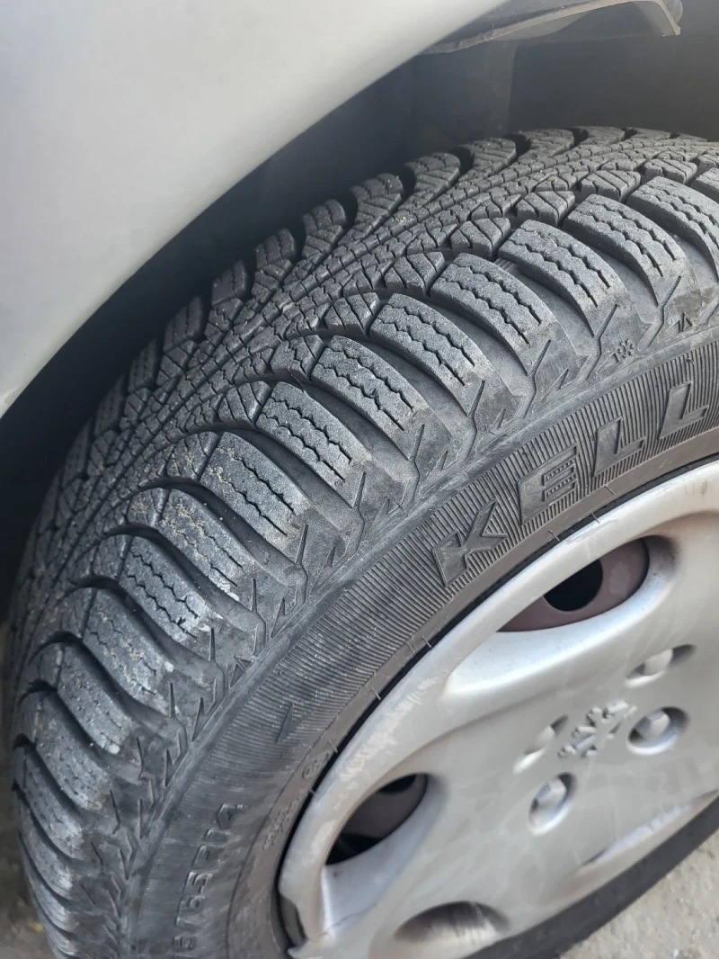 Peugeot 206, снимка 5 - Автомобили и джипове - 52178674