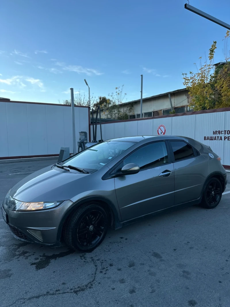 Honda Civic 1.8 LPG, снимка 6 - Автомобили и джипове - 52947057
