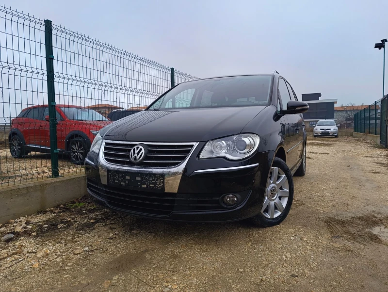 VW Touran 2.0 7 МЕСТЕН ТОП СЪСТОЯНИЕ , снимка 2 - Автомобили и джипове - 53069438