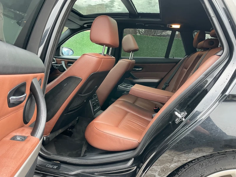 BMW 320 M47/ПАНОРАМА/KEYLESS/КОЖА/NAVI/ЧЕРЕН ТАВАН, снимка 11 - Автомобили и джипове - 53072917