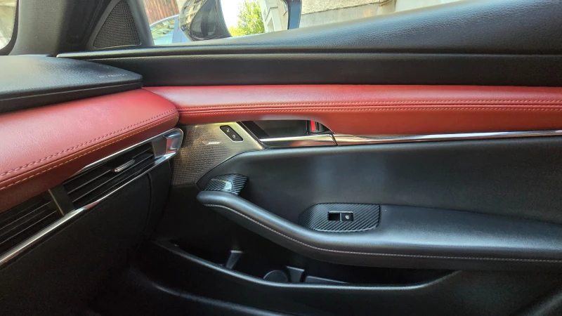 Mazda 3 Turbo Premium Plus, снимка 7 - Автомобили и джипове - 53516669