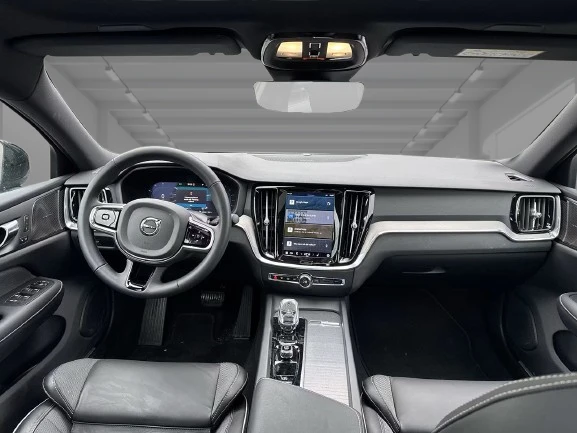 Volvo S60 B4 = Plus Dark = Panorama Гаранция - изображение 6